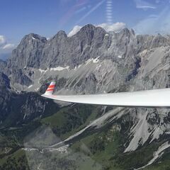 Flugwegposition um 12:37:53: Aufgenommen in der Nähe von Gemeinde Ramsau am Dachstein, 8972, Österreich in 2574 Meter